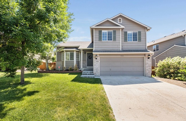 Open Bright Home in Central Castle Rock - 30+ Day Minimum