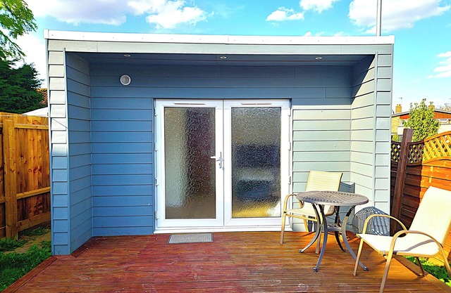 Open plan Studio with garden