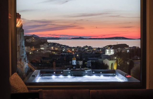 Opuntia Suites Premium Villa with Outdoor Hot Tub