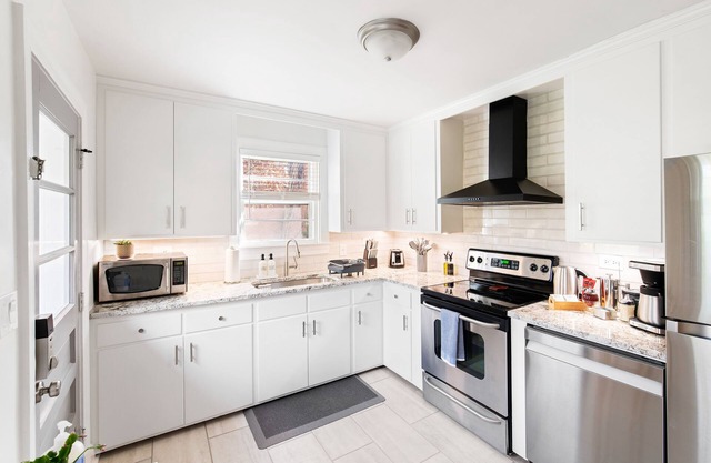Organic retreat minutes from Downtown Charlottesville