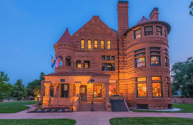 Orman Mansion - Pueblo's Most Luxurious Stay