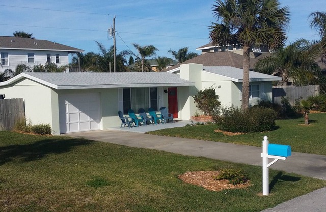 Ormond by the Sea Beach Cottage, quiet, kid & dog friendly, moments to the beach