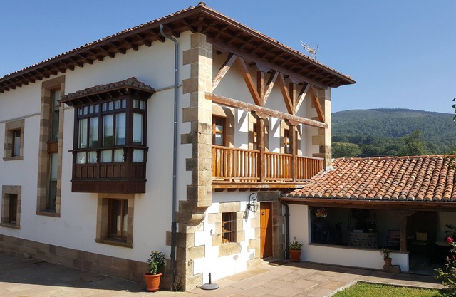 ORZALES FORGAS CAMPOO DE YUSO CANTABRIA