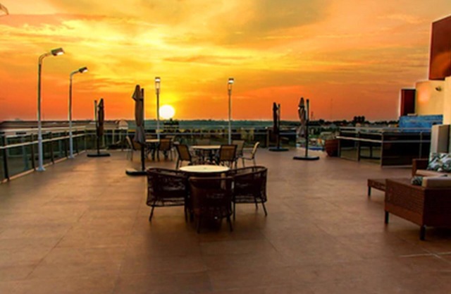 Oscar Hotel Executive