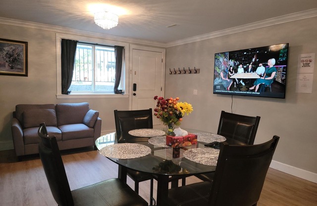 Oscar INN &2 bd Family Suite Separate Entr&Kitchen