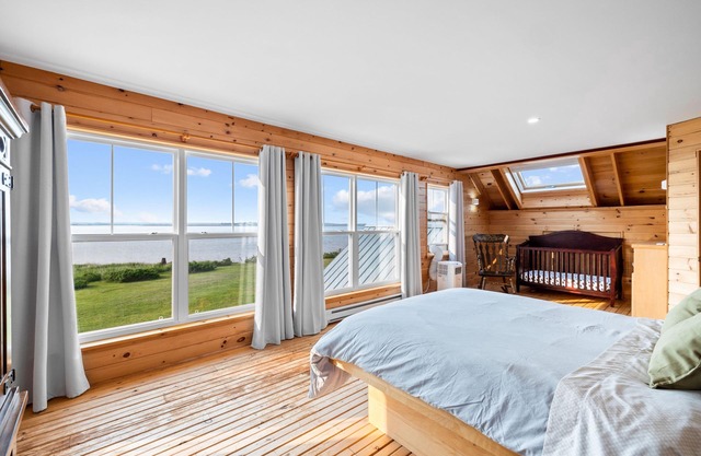 Osprey’s Landing - Executive Oceanfront Beach House