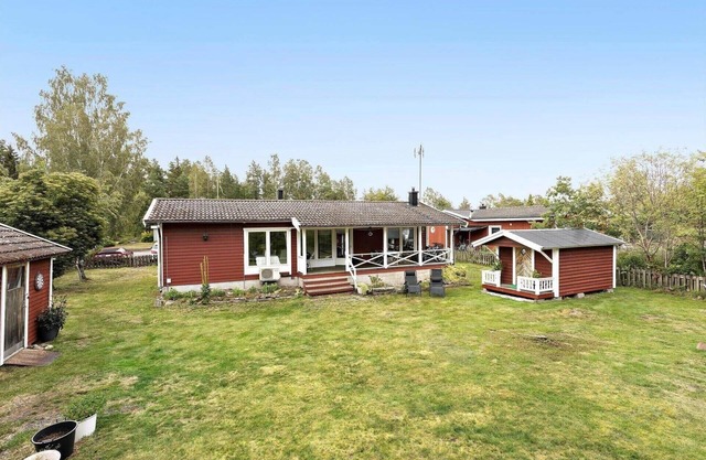 OST428 Mönsterås - Ekeholmsvägen 7
