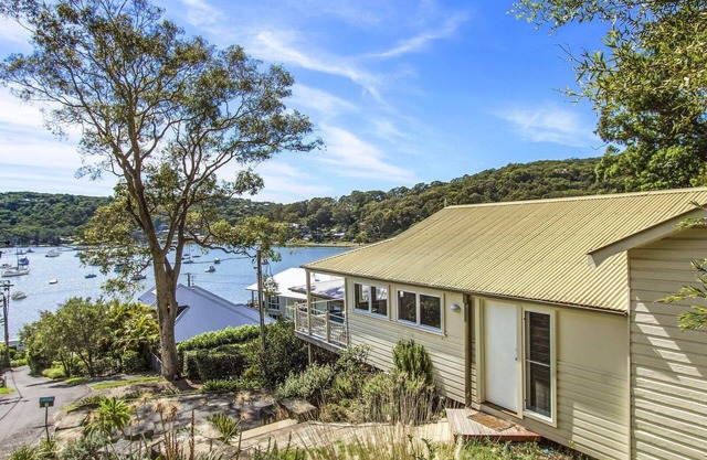 'Otella Cottage' by Accom Holidays