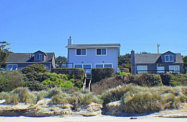 Our Beach House - Oceanfront in Waldport