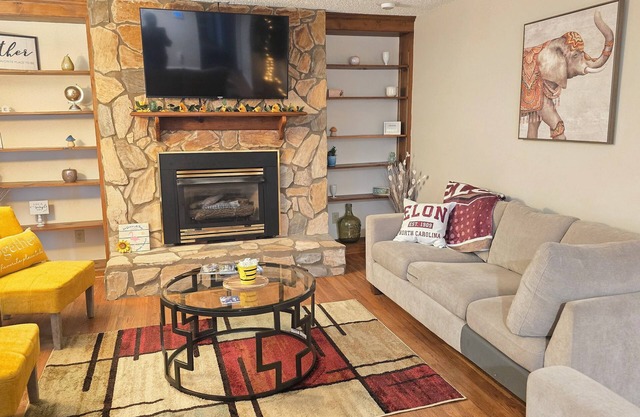 Our Cozy Home w/Serene Pond View