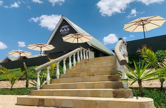 Outback Kenya Lodge