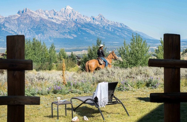 Outpost: Harvest Dance 3150 - Teton Views