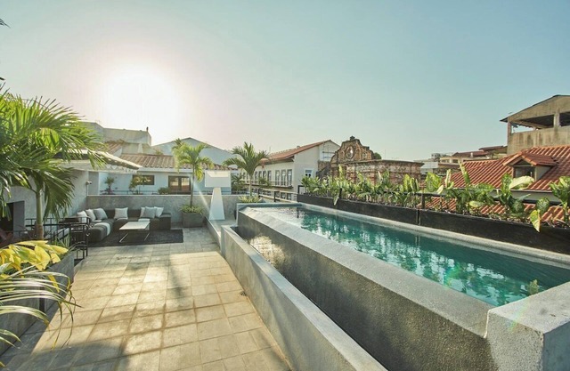 Outstanding double appartment with pool and rooftop