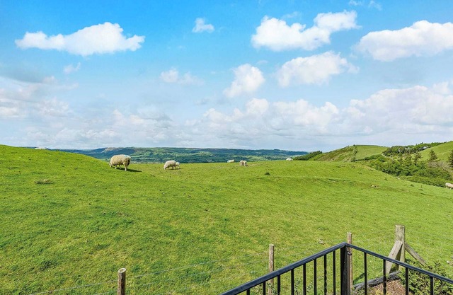 Outstanding open plan two storey lodge.