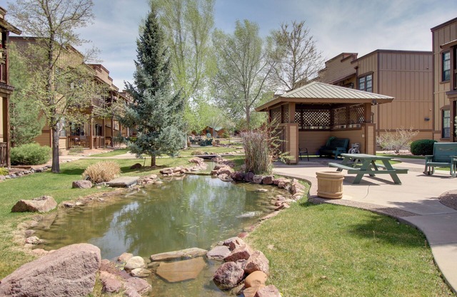 Overgaard Condo w/Balcony, Near Hiking & Golfing