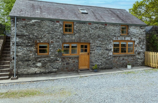 Owl Cottage is a charming Rural Retreat located on a Welsh Hillside close to the Brecon Beacons.