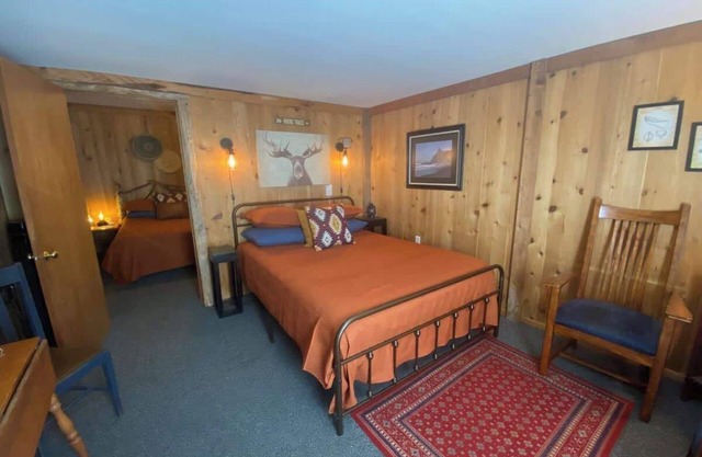 Owl Cottage Suite near Olympic National Park