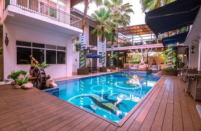 Ox Ville Hotel