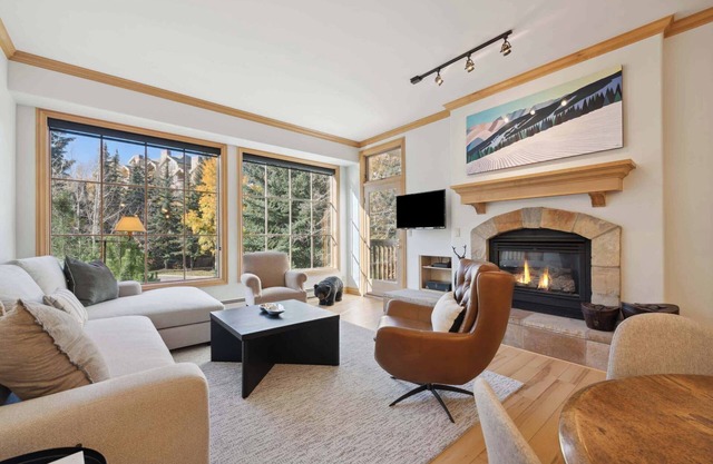 Oxford Court 204 - 2 Bedroom Platinum Residence