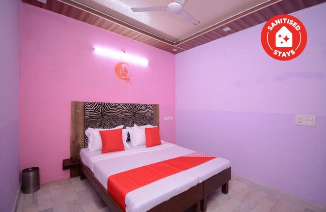 OYO 28847 Hotel Vansh-2