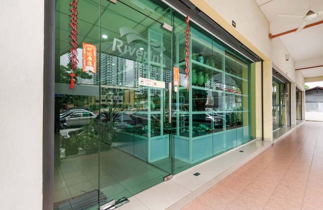 OYO 301 River Inn Hotel