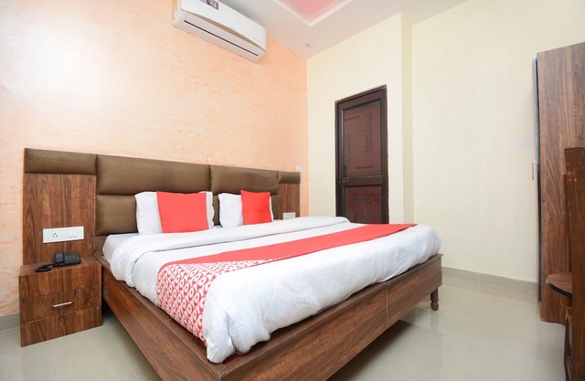 OYO 30743 Hotel Himalayan