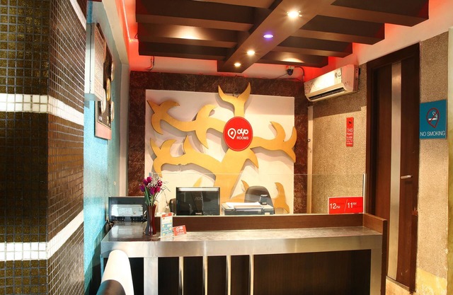 OYO 759 Hotel Rock Star