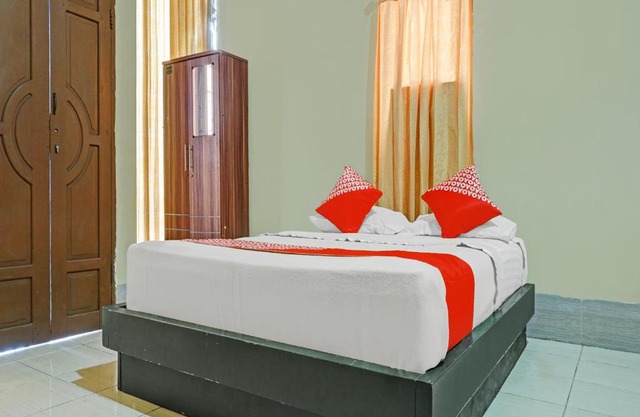 OYO 90441 Kuntawa Guesthouse