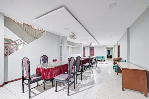 OYO 90487 Wisma Kuta Karang Baru