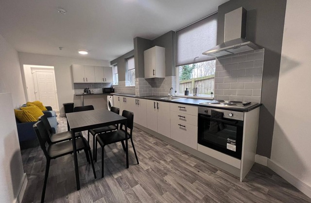 OYO Arcadia By Habitat101