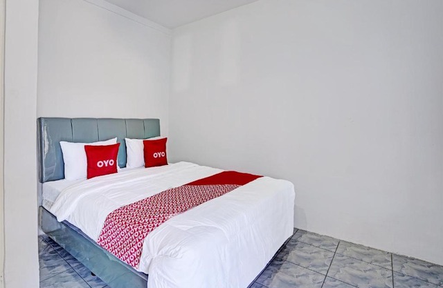 OYO LIFE 91594 Bungah Residence Syariah