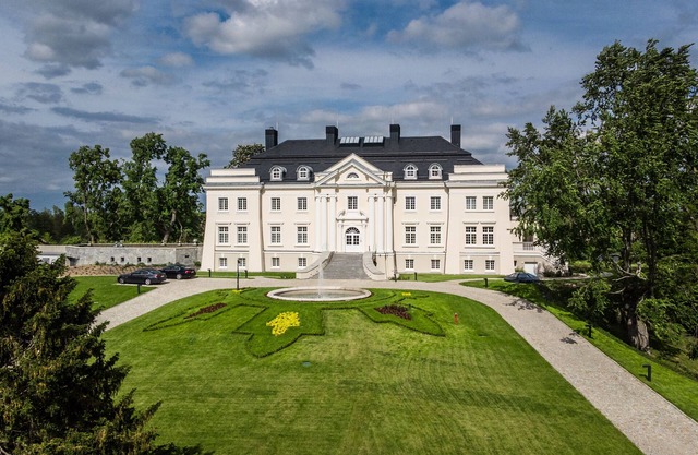 Pałac Komierowo