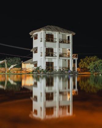 Pacas Suítes Casa & Chalés