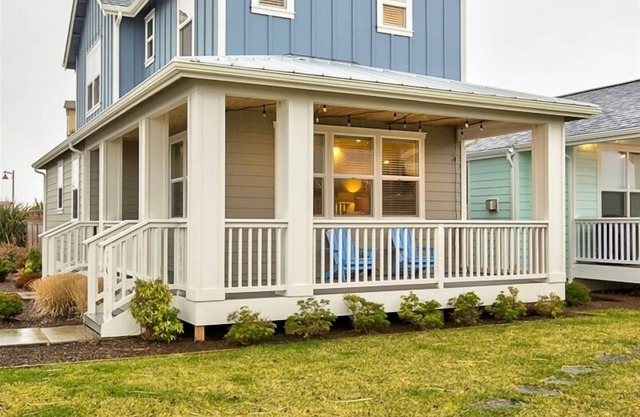 Pacific Paradise Beach House - Oyhut Bay Seaside Village