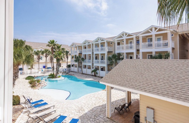 Padre Island Retreat w/Optional Golf Cart