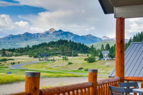 Pagosa Springs Home with Lake Views Near Wolf Creek