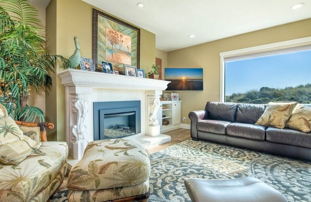 Pajaro Dunes Resort: Luxurious Beach Vacation Condominium