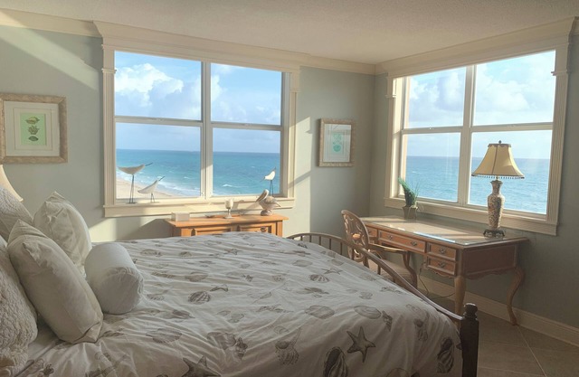 Palm Beach Island Seasonal Oceanfront nDISCOUNTED RATES FOR 4,5 and 6 mo rental