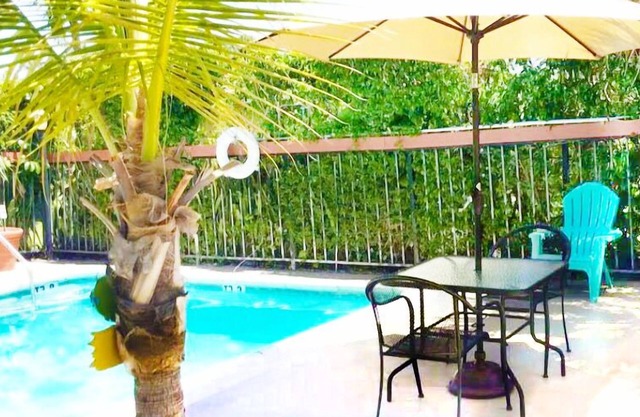 Palm Breeze Hotel