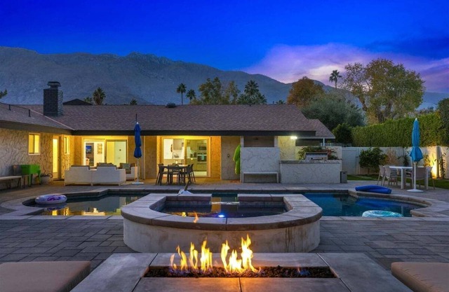 Palm Springs Hot Spot - Luxury Desert Escape: Stunning Views & Resort-Style Amenities