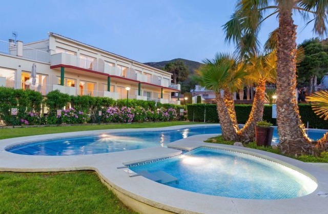 Palmiers I by Interhome