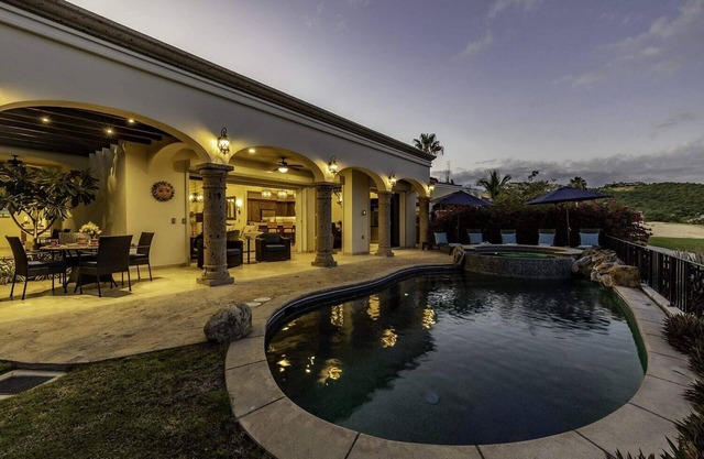 Palmilla Luxury Villa, Private Pool & Golf Cart!