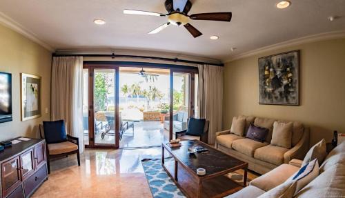 Palms 5 Luxury Beachfront Villa