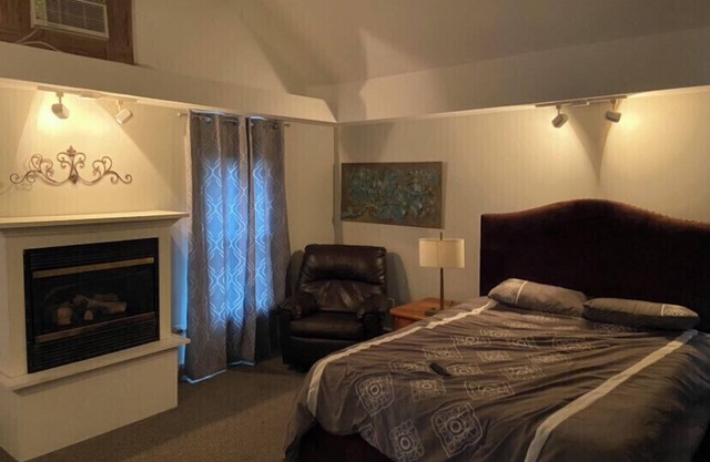 Palomino Upper level Farm House near Village,