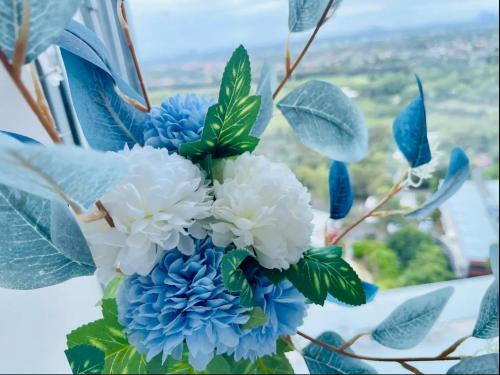 Panoramic City View 3bedroom condo Wi-Fi Parking