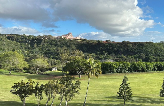 PANORAMIC GOLF COURSE VIEW HOME "C", MODERN-CLEAN-GATED, NEAR PEARL HARBOR-JBPHH