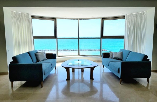 Panoramic Sea-View Suite