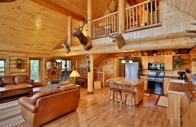 Paonia Cabin