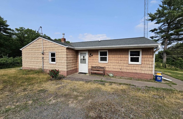 Papa Opelt's Cozy Cottage