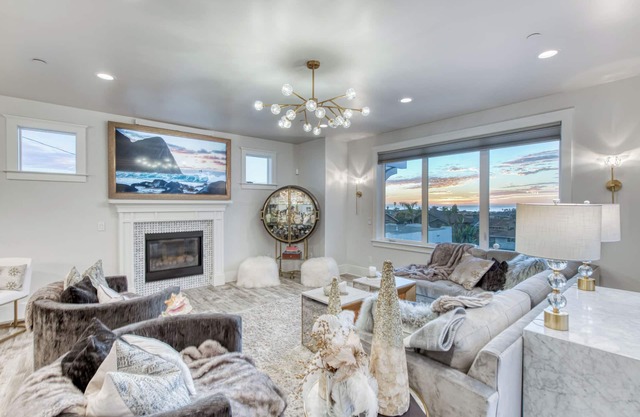 Papillon House a luxury escape with sunset ocean-view rooftop deck